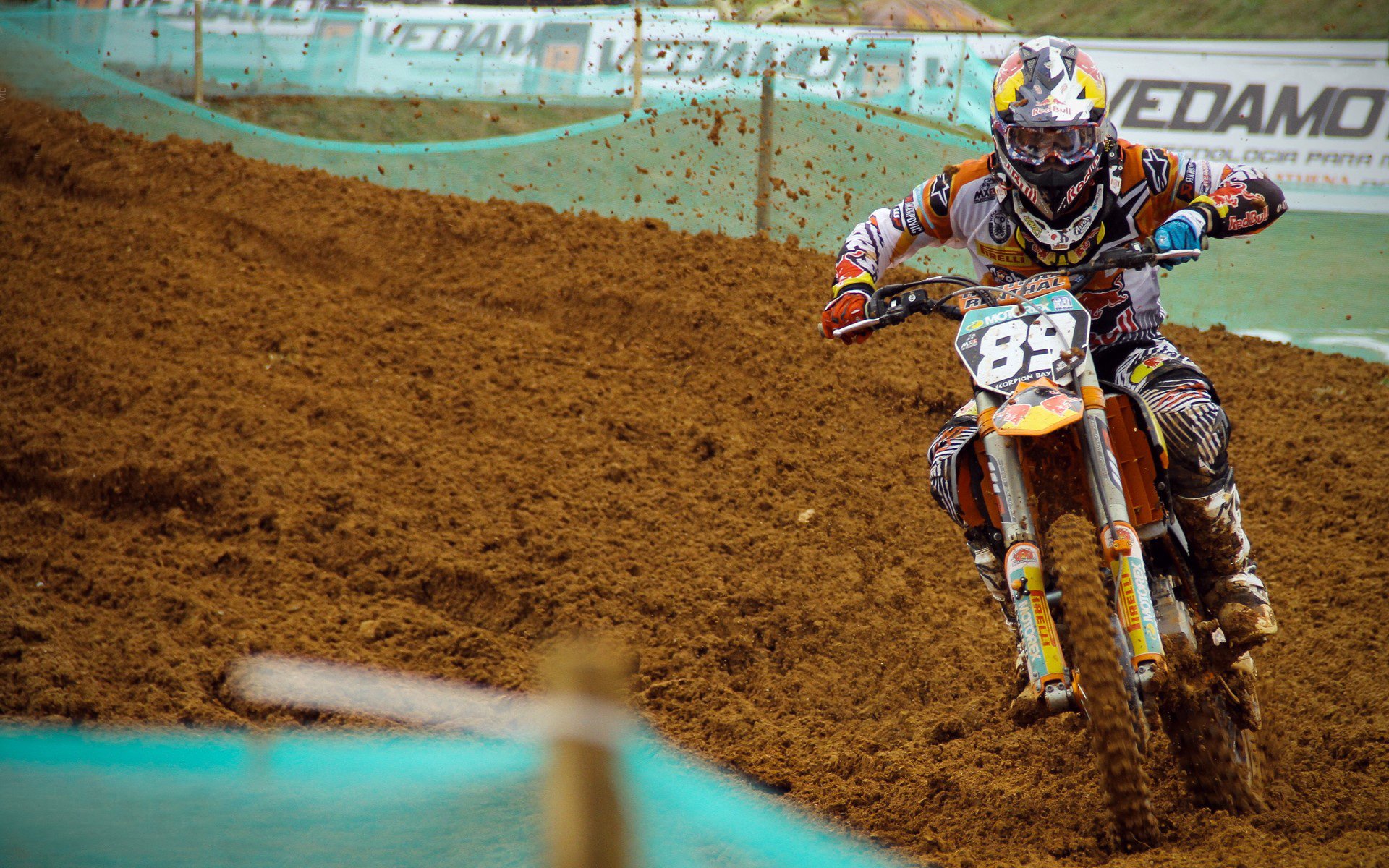 开云体育平台-国际米兰双前锋战术再次奏效,米兰大前锋